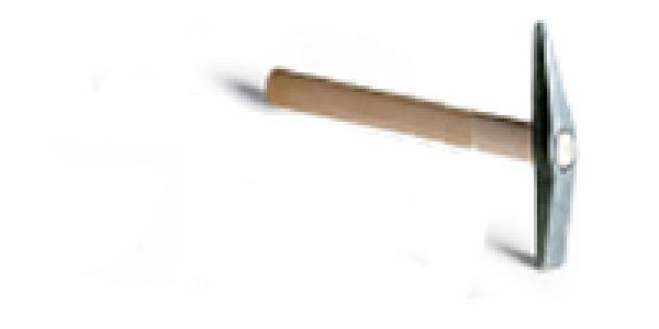 Schlackehammer mit Holzstiel